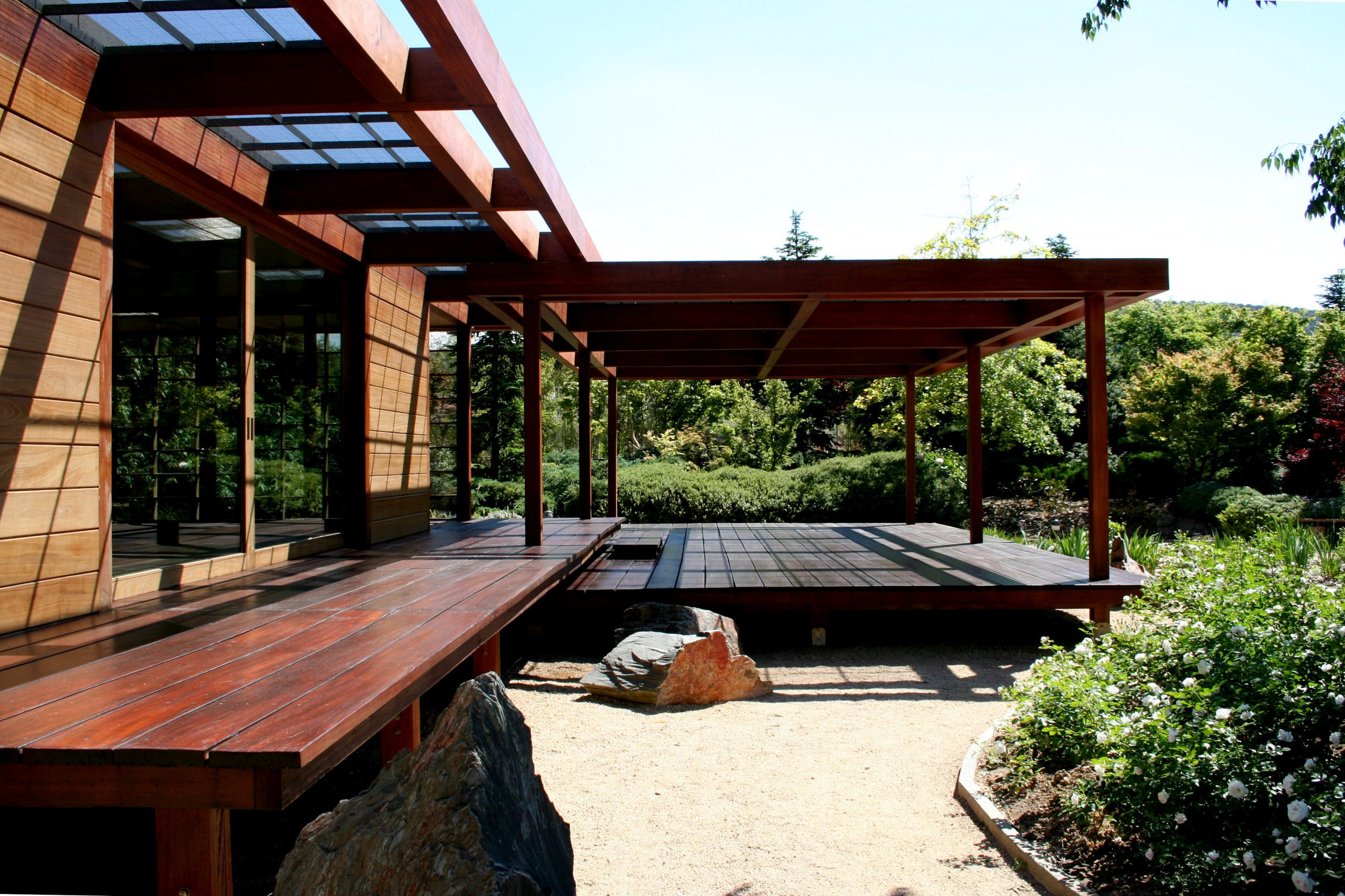 Bodegas Vega Sicilia. Estudio de paisajismo Luis Vallejo