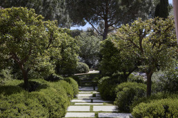 Jardín en Saint Tropez. Luis Vallejo