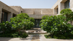 Jardín privado Kuwait. Luis Vallejo estudio de paisajismo