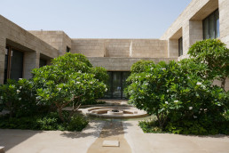 Jardín privado Kuwait. Luis Vallejo estudio de paisajismo